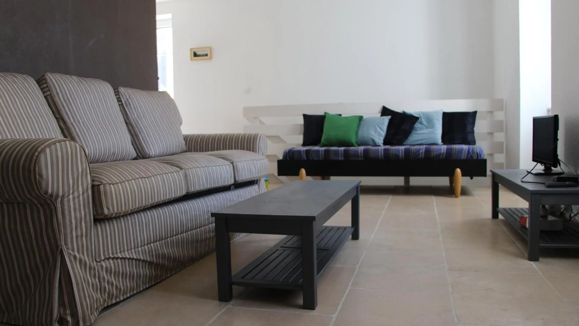 Appartement Calm Avec Parking 10 Mins A Pied De Centre Avignon